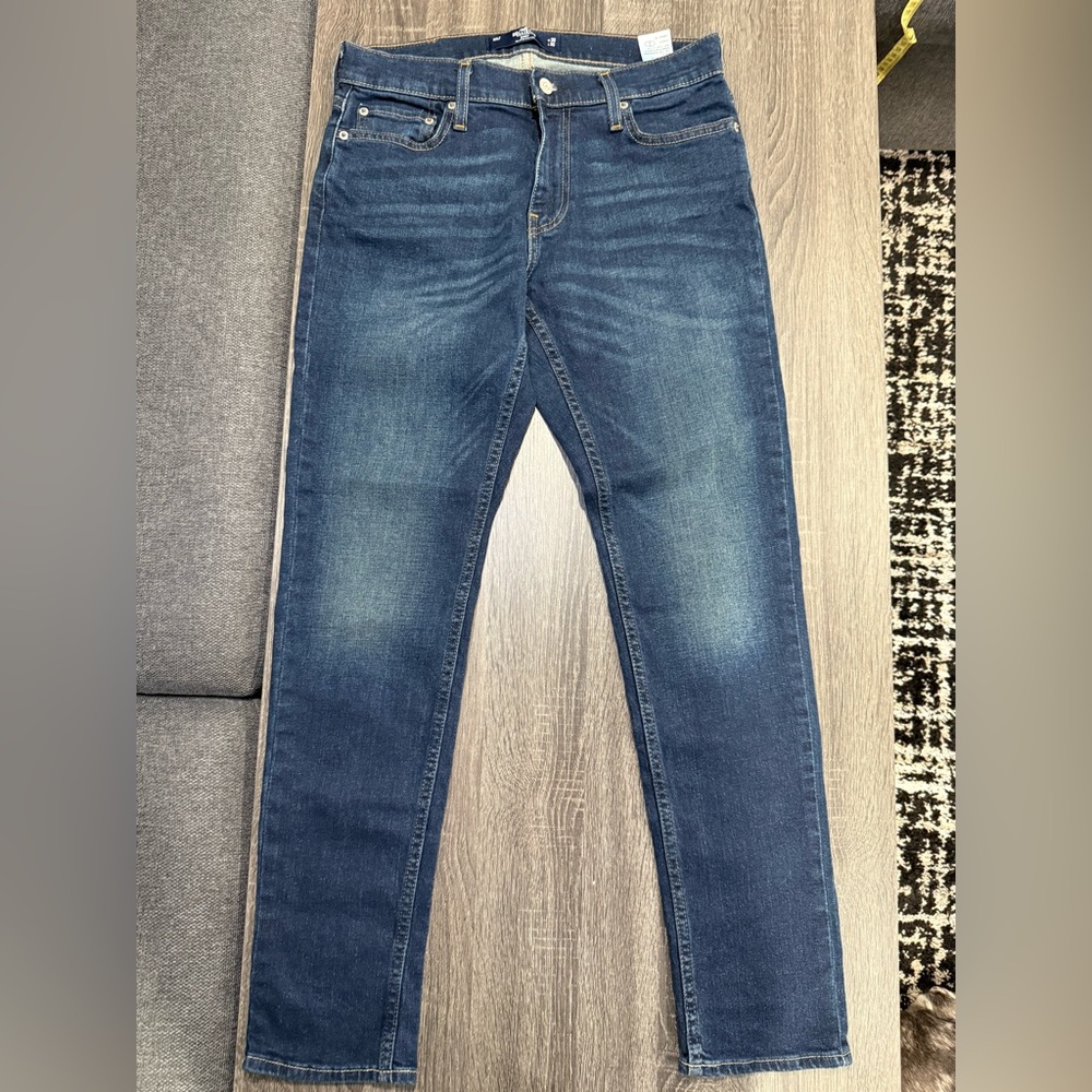 Hollister Men's Dark Blue Straight Jeans - Picture 4 of 12